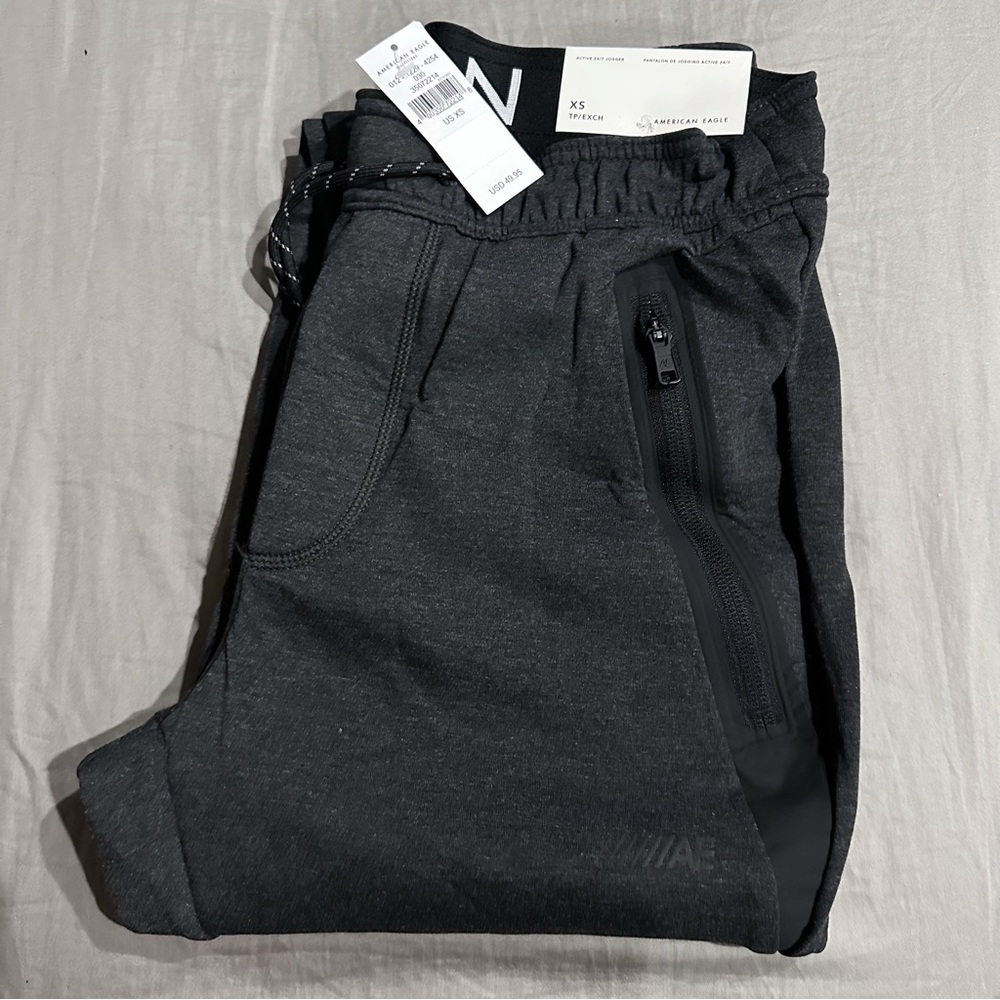 NEW WITH TAGS Size XS Extra Small American Eagle Men Active 24/7 Jogger Sweat
